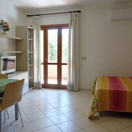 Apartment Monolocale B11 *